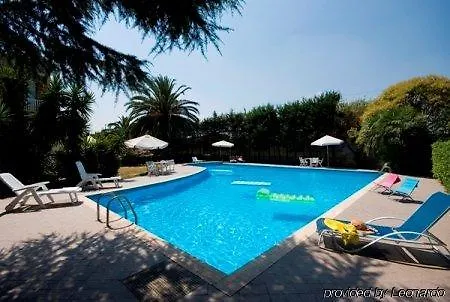 Ciampinohotel فندق 3*